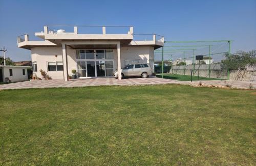 Sanganer House | Bee gee upvan