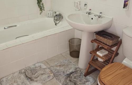 Myoli Beach House | Bee Unique