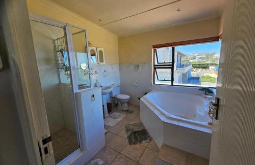 Myoli Beach House | Bee Unique
