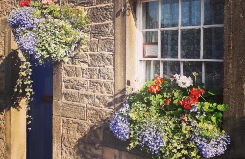 Castleton House | Beech croft holiday cottage