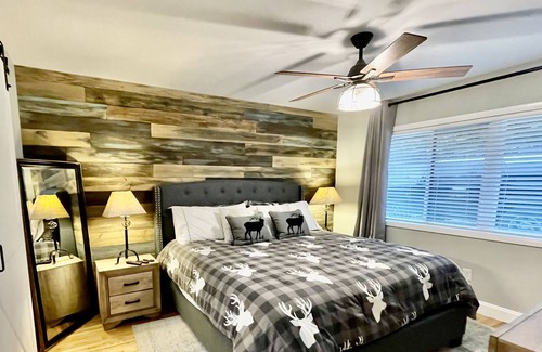 Beech Mountain Ski Chalet | Beech Mtn Views/Fireplace/Summer Concerts/Pets/Hiking/Biking
