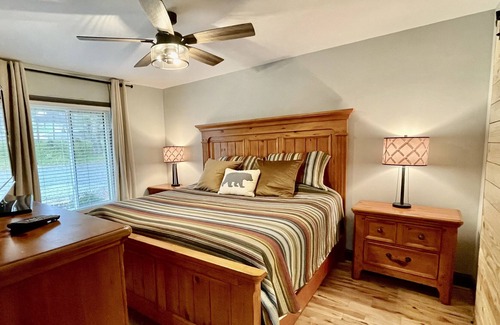 Beech Mountain Ski Chalet | Beech Mtn Views/Fireplace/Summer Concerts/Pets/Hiking/Biking