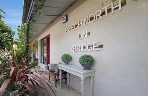 Beechworth Hotel | Beechworth On Bridge Motel