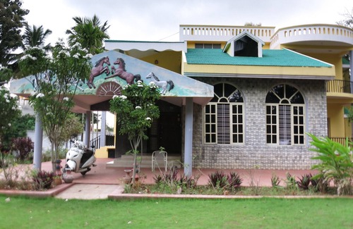 Mysore House | Beehive Commune - Backpackers and Travelers Commune