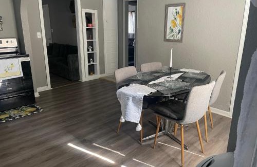Woodward Villa | Beehive Cottage
