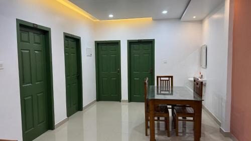 Vayittiri Bed & Breakfast | beehive Villa