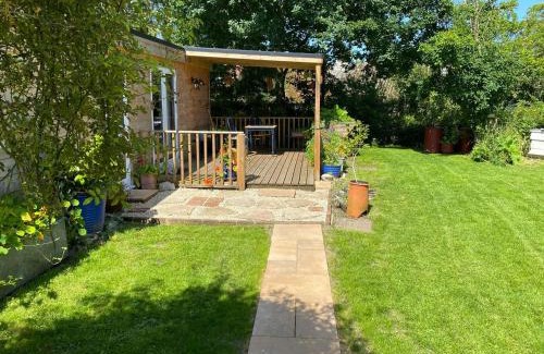 Reepham House | Beekeeper's Cabin