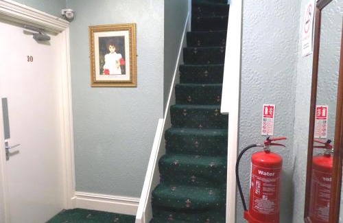 Blackpool Town Center Apartment | Beeton Villas Holiday Apartments