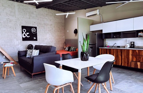 Guadalajara House | Begonias Loft ¡A 5 min del Auditorio Telmex!