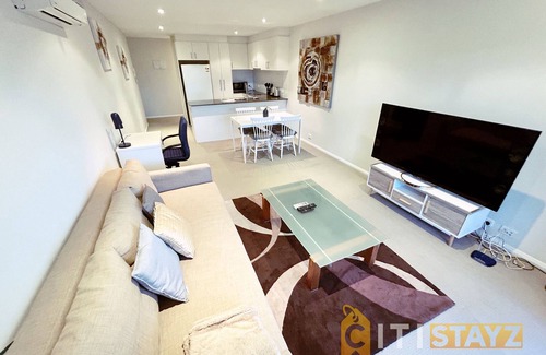 Turner Apartment | Beige & Beautiful - Close to ANU