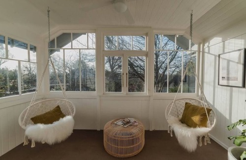 Riccarton Villa | Bel Air Mansion - Sleeps 12 Villa