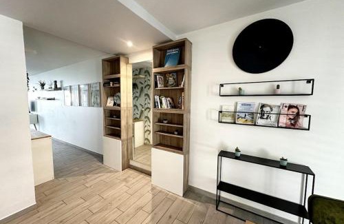 Parc Marianne Apartment | Bel Appart Design 2ch, Mairie, Pkg, Wifi, Terrasse, Port Marianne