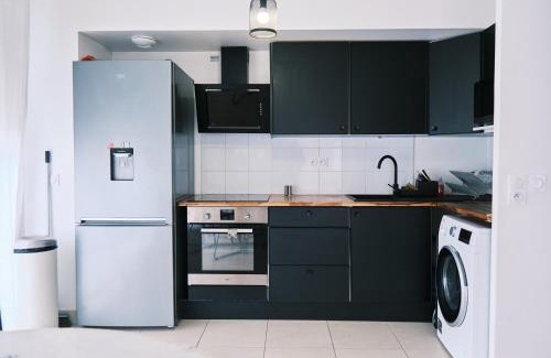 Bondy Apartment | Bel appart familial avec terrasse aux portes de Paris - Parking gratuit