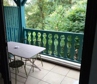 Arreau Apartment | Bel appartement au bord du lac à Arreau, 40 m² avec piscine