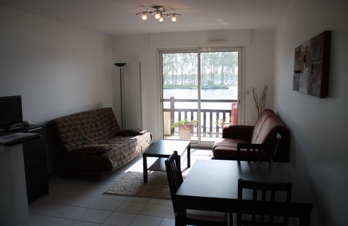 Ouistreham Apartment | Bel Appartement Avec vue sur le Canal Caen la mer