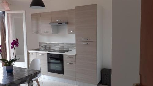 Clos Banet Apartment | Bel appartement avec grande terrasse ensoleillée et jardin