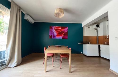 La Conception Apartment | Bel appartement climatisé avec balcon en centre-ville