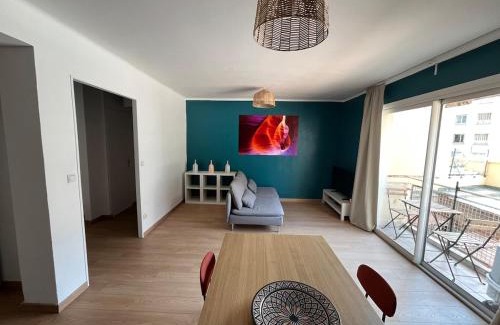 La Conception Apartment | Bel appartement climatisé avec balcon en centre-ville