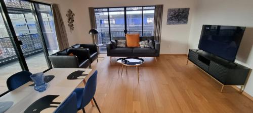 Neudorf Ouest Apartment | BEL APPARTEMENT CONTEMPORAIN avec TERRASSE CLIMATISATION et PARKING payant en option