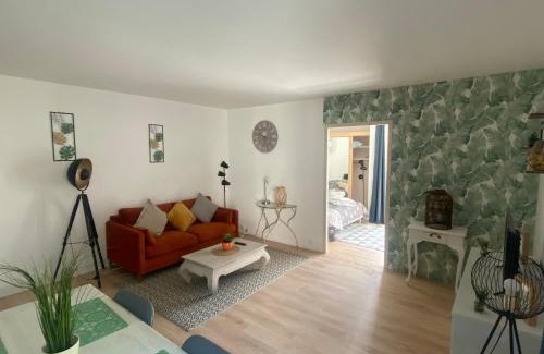 Cote Ouest Ormeaux Apartment | Bel appartement dans résidence avec balcon