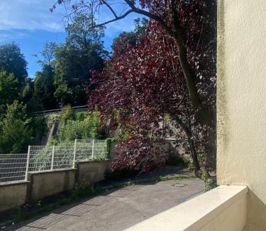 Cote Ouest Ormeaux Apartment | Bel appartement dans résidence avec balcon