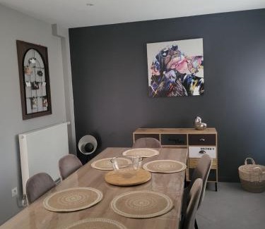 Chassieu Apartment | Bel appartement en RDC avec parking