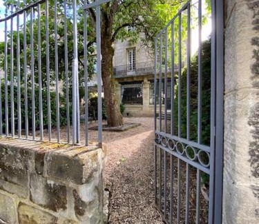 Brive-la-Gaillarde Apartment | Bel Appartement - Brive Centre - Quartier Musée