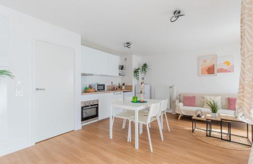 Corbeil-Essonnes Apartment | Bel Appartement gare Wifi