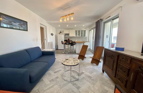 La Grande-Motte Apartment | ? Bel Appartement T2 Climatisé – Vue Mer – Centre-ville – 4 Pers – Le Grau-du-Roi