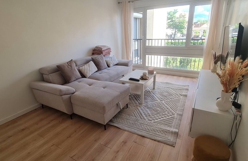 Livry-Gargan Apartment | Bel Appartement