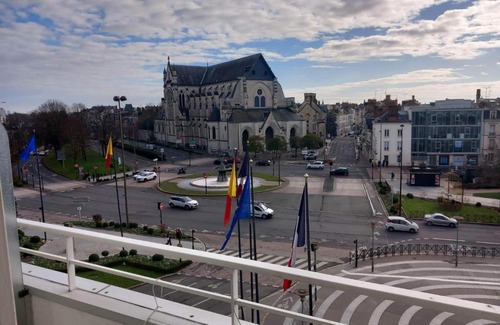 Chateaudun-Bannier Apartment | Bel appartement lumineux