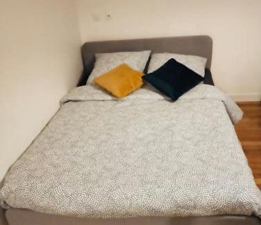 Bondy Apartment | Bel appartement proche de Paris - 15 minutes