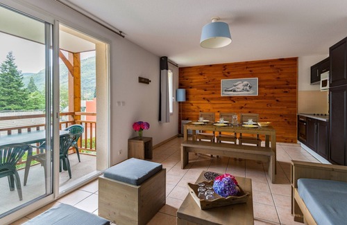 Saint-Mamet Condo | Bel appartement spacieux 6p | Accès Gym + piscine