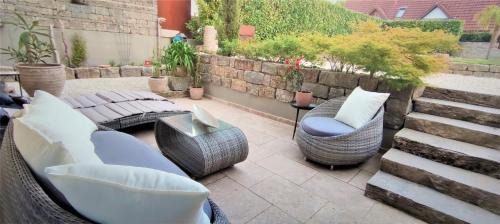 Eggenweiler Apartment | Bel giardino
