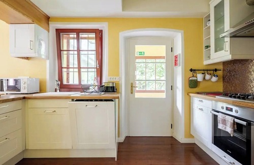 Bohinjska Bela Cottage | Bela Luna—Charming Garden Cottage near Lake Bled