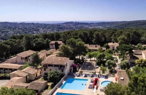 La Colle-sur-Loup Apartment | Belambra Clubs and Residence La Colle-sur-Loup - Les Terrasses De Saint-Paul De Vence - Classic One-Bedroom Apartment 5 People Terrace