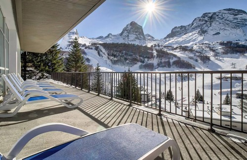 Eaux-Bonnes Apartment | Belambra Clubs Gourette - Lou Sarri - Half board - Accommodation Classic 1 Bedroom 3 Adults and 1 Child with balcony