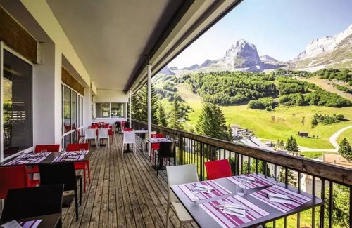 Eaux-Bonnes Apartment | Belambra Clubs Gourette - Lou Sarri - Half board - Classic Room 2 Adults + 1 Child with balcony