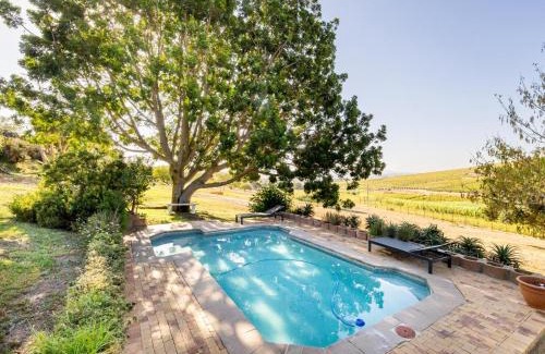 Trawal Apartment | Belcharto Accommodation