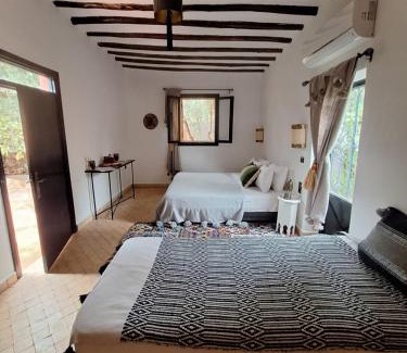 Lahebichate Bed & Breakfast | Beldicolors