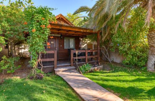 Neot HaKikar Cabin | Belfer's Dead Sea Cabins