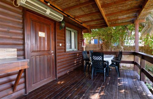 Neot HaKikar Cabin | Belfer's Dead Sea Cabins