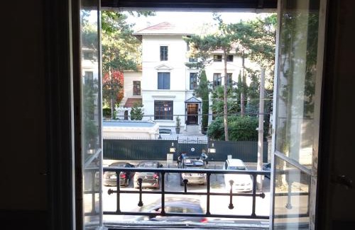 6th Arrondissement Apartment | Belges