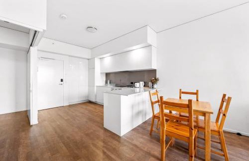 Bowen Hills Apartment | Belise - Executive 2BR Elegance plus parking & pool