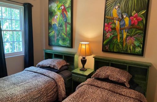 San Pedro Hotel | Belize Budget Suites