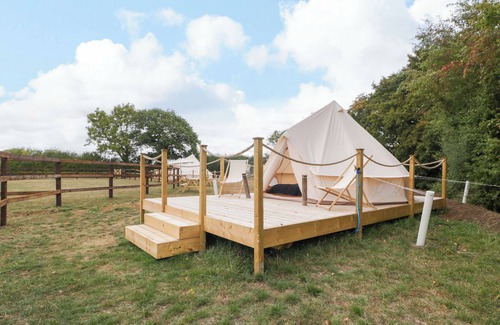 Ashton Keynes Cottage | BELL 2, pet friendly, character holiday cottage in Malmesbury
