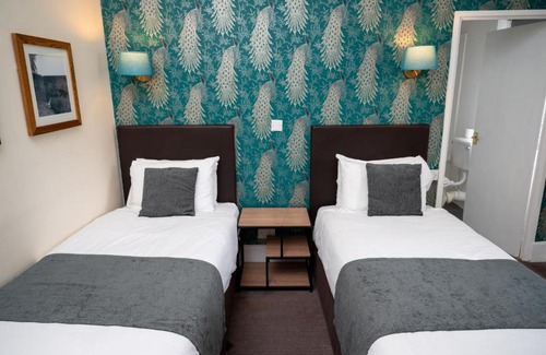 Tewkesbury Hotel | Bell Hotel by Greene King Inns