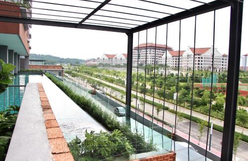 Kota Warisan Apartment | Bell Suites @ Sepang by Moka