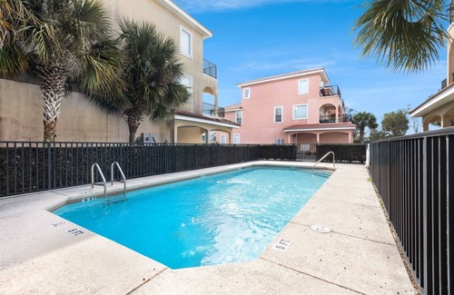 Sunnyside House | "Bella Beach" sleeps 10, Beautiful townhome