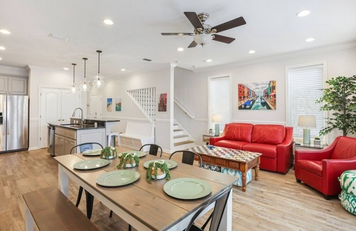 Sunnyside House | "Bella Beach" sleeps 10, Beautiful townhome